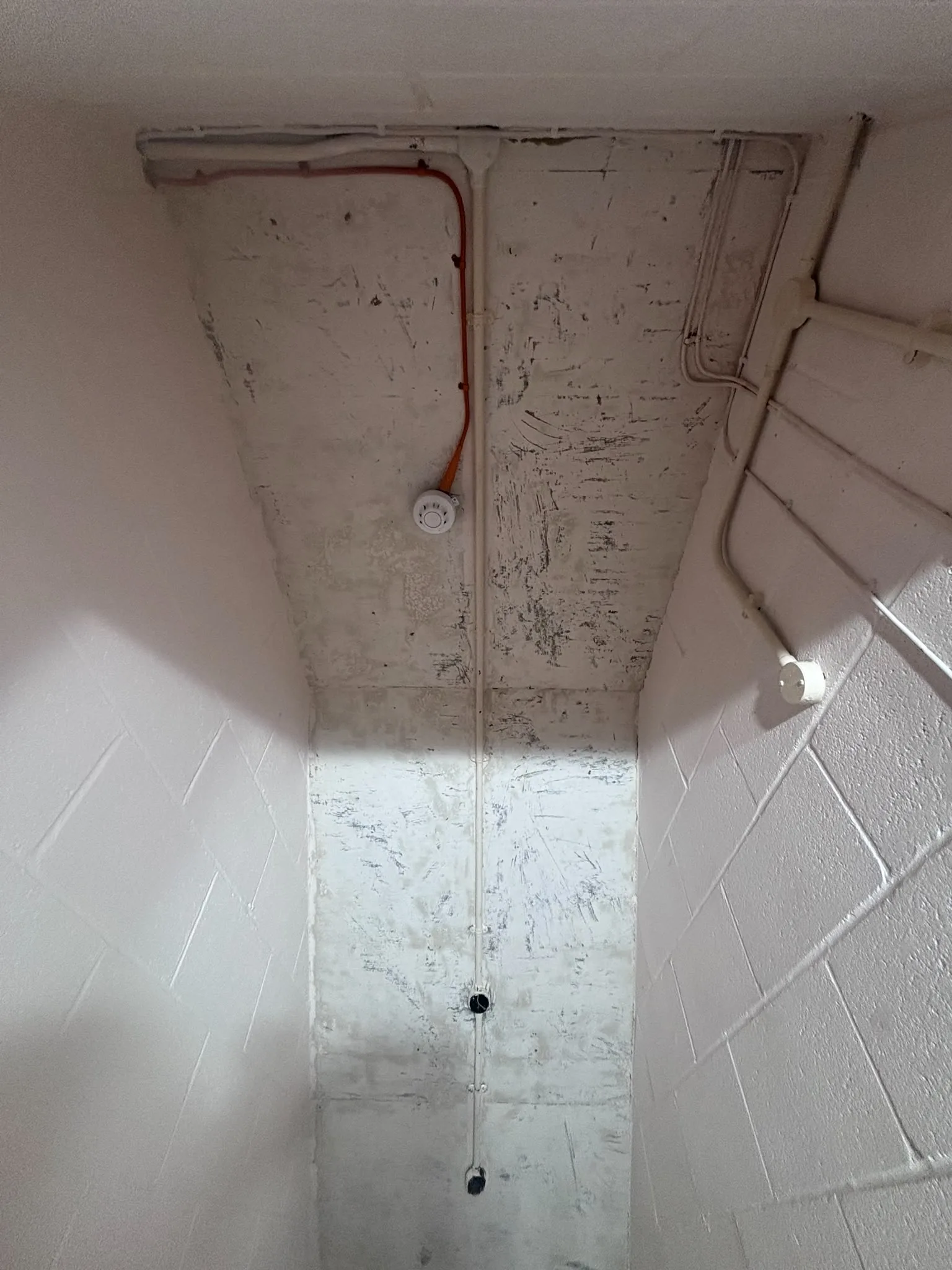 Licensed asbestos gasket removal in a Merton commercial property